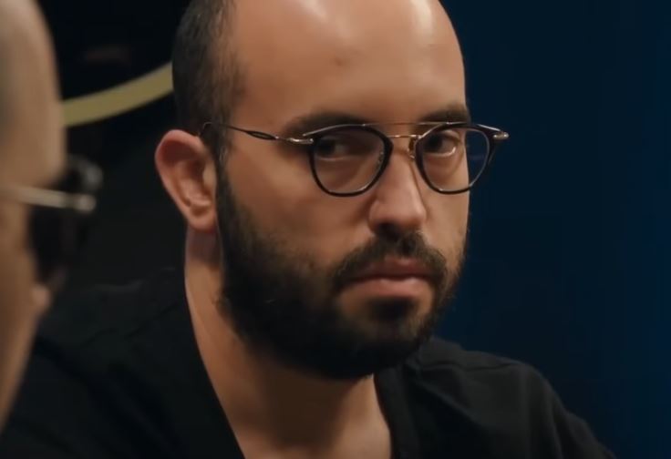Le regard de Bryn Kenney